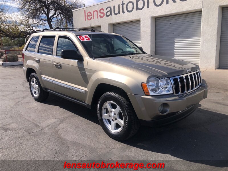 2005 Jeep Grand Cherokee Limited  4.7L V8 **CARFAX 1 OWNER**