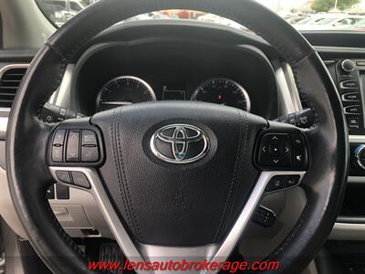 2018 Toyota Highlander Limited   - Photo 13 - Tucson, AZ 85705