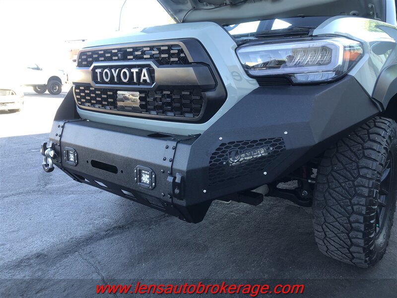 2021 Toyota Tacoma TRD Pro  *Double Cab 4x4 W/Manual Transmission!!