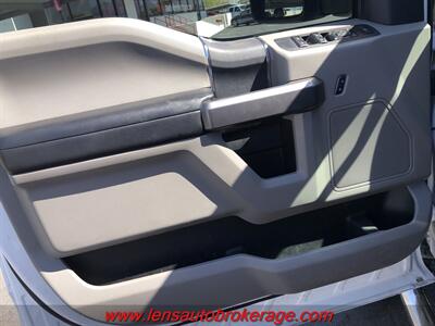 2022 Ford F-350 XLT  *Crew Cab 6.2L Gas Long Bed 4x4! *New Rubber! - Photo 9 - Tucson, AZ 85705