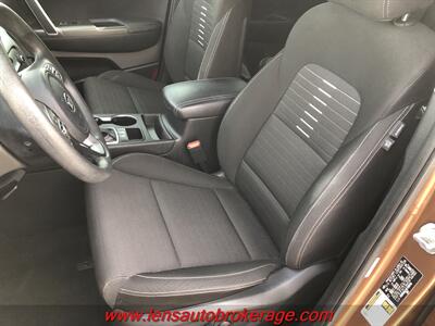 2019 Kia Sportage LX  *Nice Little Driver! - Photo 12 - Tucson, AZ 85705