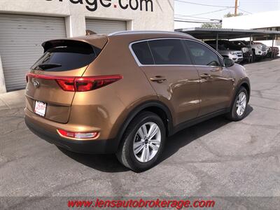 2019 Kia Sportage LX  *Nice Little Driver! - Photo 8 - Tucson, AZ 85705