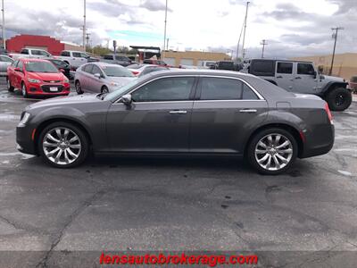 2018 Chrysler 300 Series Limited   - Photo 5 - Tucson, AZ 85705