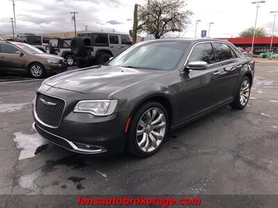 2018 Chrysler 300 Series Limited   - Photo 4 - Tucson, AZ 85705