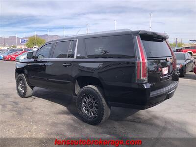 2017 Cadillac Escalade ESV Luxury   - Photo 6 - Tucson, AZ 85705