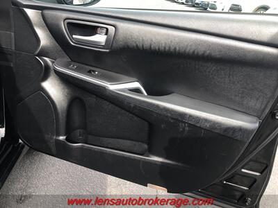 2016 Toyota Camry SE  *Hard To Beat Toyota! - Photo 21 - Tucson, AZ 85705