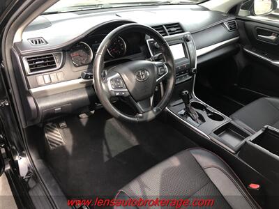 2016 Toyota Camry SE  *Hard To Beat Toyota! - Photo 10 - Tucson, AZ 85705