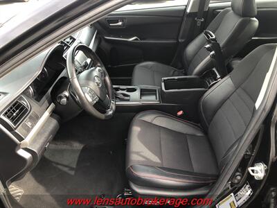 2016 Toyota Camry SE  *Hard To Beat Toyota! - Photo 11 - Tucson, AZ 85705
