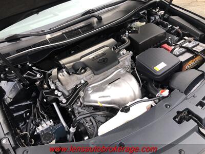 2016 Toyota Camry SE  *Hard To Beat Toyota! - Photo 25 - Tucson, AZ 85705