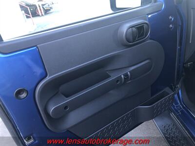 2010 Jeep Wrangler Sahara  *Clean Stock Jeep! - Photo 8 - Tucson, AZ 85705