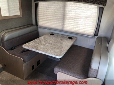2018 Thor Chateau 22B  *ONLY 9k MILES!!! LIKE NEW RV! - Photo 17 - Tucson, AZ 85705