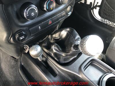 2014 Jeep Wrangler Sport  *One Trail Ready Jeep! - Photo 18 - Tucson, AZ 85705