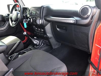 2018 Jeep Wrangler JK Unlimited Sport  *46k Mile Hard Top 6 Speed Manual! - Photo 22 - Tucson, AZ 85705