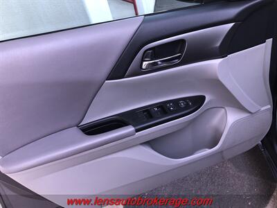 2013 Honda Accord LX  *Super Clean Accord Sedan! - Photo 9 - Tucson, AZ 85705