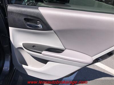 2013 Honda Accord LX  *Super Clean Accord Sedan! - Photo 19 - Tucson, AZ 85705