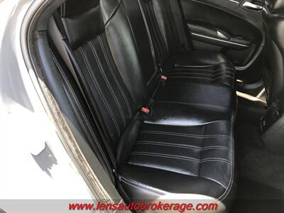 2019 Chrysler 300 Series S  *SWEET 300S!! The Right Look & Color! - Photo 20 - Tucson, AZ 85705