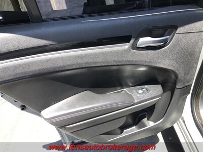 2019 Chrysler 300 Series S  *SWEET 300S!! The Right Look & Color! - Photo 16 - Tucson, AZ 85705
