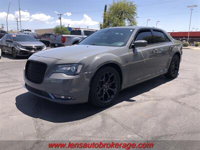 2019 Chrysler 300 Series S  *SWEET 300S!! The Right Look & Color! - Photo 4 - Tucson, AZ 85705