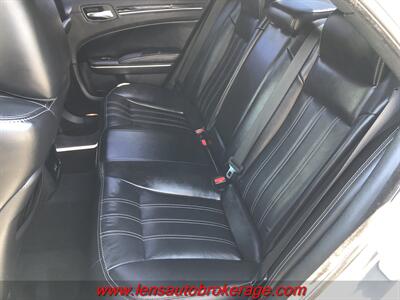 2019 Chrysler 300 Series S  *SWEET 300S!! The Right Look & Color! - Photo 17 - Tucson, AZ 85705