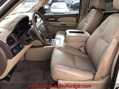 2009 Chevrolet Suburban LTZ  *Loaded LTZ 4wd! - Photo 11 - Tucson, AZ 85705