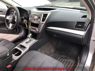2011 Subaru Outback 2.5i   - Photo 21 - Tucson, AZ 85705