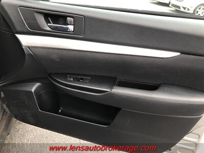 2011 Subaru Outback 2.5i   - Photo 20 - Tucson, AZ 85705