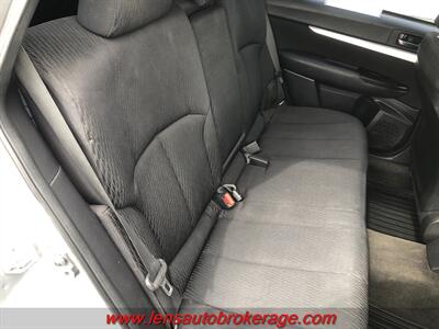 2011 Subaru Outback 2.5i   - Photo 19 - Tucson, AZ 85705
