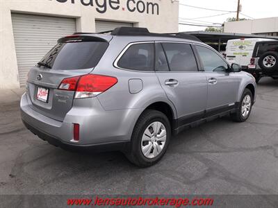 2011 Subaru Outback 2.5i   - Photo 8 - Tucson, AZ 85705