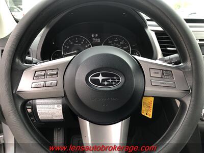 2011 Subaru Outback 2.5i   - Photo 12 - Tucson, AZ 85705