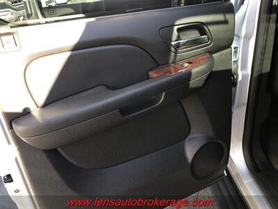 2012 Chevrolet Avalanche LS  *Clean 2wd Avalanche! - Photo 15 - Tucson, AZ 85705