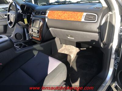 2012 Chevrolet Avalanche LS  *Clean 2wd Avalanche! - Photo 20 - Tucson, AZ 85705