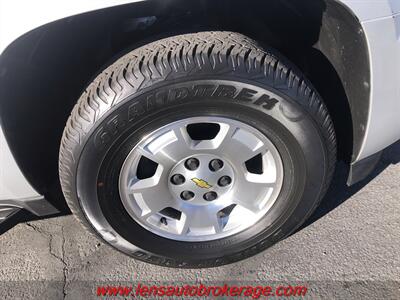 2012 Chevrolet Avalanche LS  *Clean 2wd Avalanche! - Photo 23 - Tucson, AZ 85705