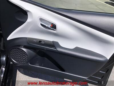 2022 Toyota Prius LE AWD-e   - Photo 20 - Tucson, AZ 85705