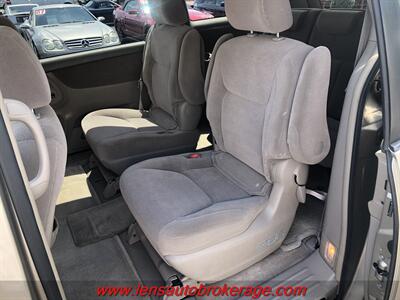 2006 Toyota Sienna XLE 7 Passenger   - Photo 15 - Tucson, AZ 85705