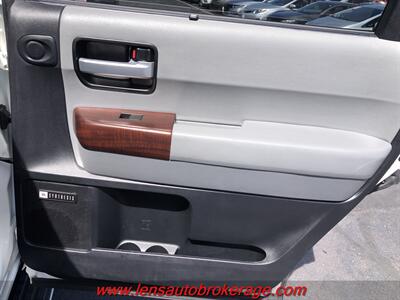 2017 Toyota Sequoia Platinum  *Fresh In! V8, 4x4 Platinum! - Photo 21 - Tucson, AZ 85705