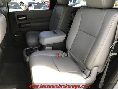 2017 Toyota Sequoia Platinum  *Fresh In! V8, 4x4 Platinum! - Photo 19 - Tucson, AZ 85705
