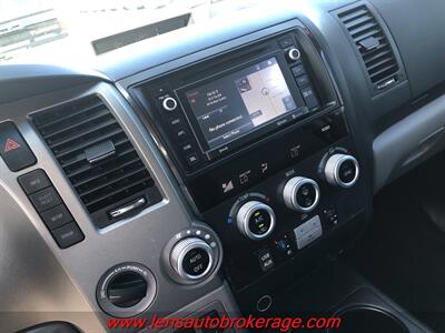 2017 Toyota Sequoia Platinum  *Fresh In! V8, 4x4 Platinum! - Photo 14 - Tucson, AZ 85705