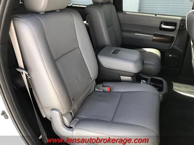 2017 Toyota Sequoia Platinum  *Fresh In! V8, 4x4 Platinum! - Photo 22 - Tucson, AZ 85705