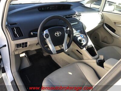 2010 Toyota Prius III  *Clean Fuel Saving Prius! - Photo 10 - Tucson, AZ 85705
