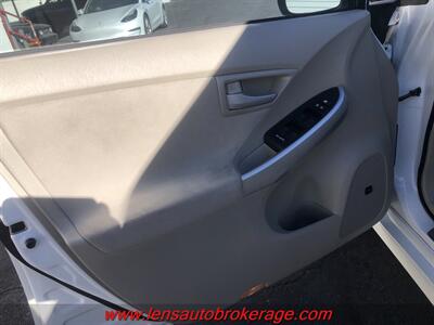 2010 Toyota Prius III  *Clean Fuel Saving Prius! - Photo 9 - Tucson, AZ 85705