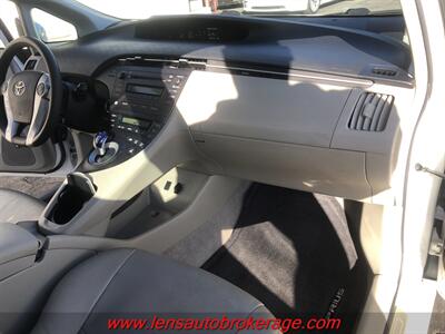 2010 Toyota Prius III  *Clean Fuel Saving Prius! - Photo 21 - Tucson, AZ 85705