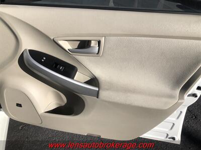 2010 Toyota Prius III  *Clean Fuel Saving Prius! - Photo 20 - Tucson, AZ 85705