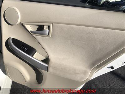 2010 Toyota Prius III  *Clean Fuel Saving Prius! - Photo 18 - Tucson, AZ 85705