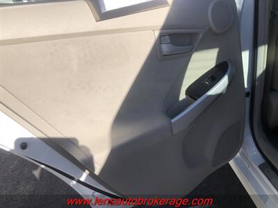 2010 Toyota Prius III  *Clean Fuel Saving Prius! - Photo 15 - Tucson, AZ 85705