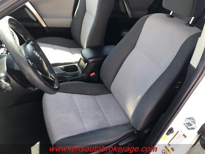 2015 Toyota RAV4 LE   - Photo 12 - Tucson, AZ 85705