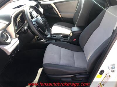 2015 Toyota RAV4 LE   - Photo 11 - Tucson, AZ 85705