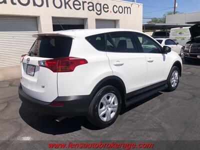 2015 Toyota RAV4 LE   - Photo 8 - Tucson, AZ 85705