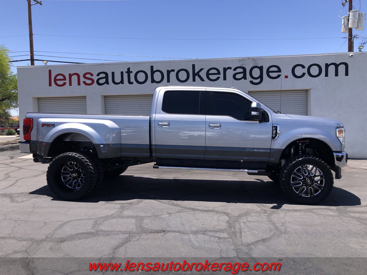 2020 Ford F-350 Lariat  *Bad A$$ Lifted SuperCrew Dually 4x4 Diesel! - Photo 1 - Tucson, AZ 85705