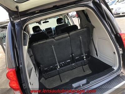 2015 Dodge Grand Caravan SXT  W/Dual Power Sliders! - Photo 17 - Tucson, AZ 85705