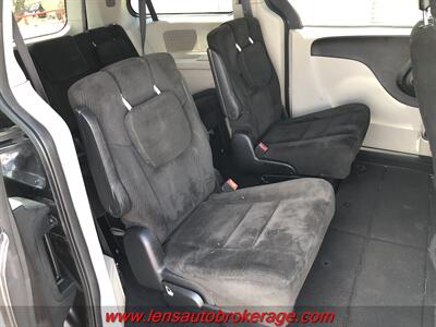 2015 Dodge Grand Caravan SXT  W/Dual Power Sliders! - Photo 18 - Tucson, AZ 85705